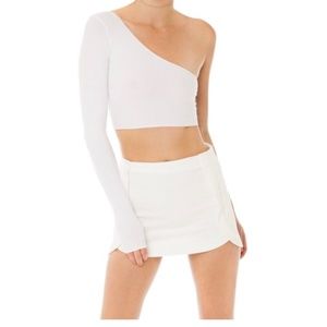 ARE YOU AM I LING CROP TOP